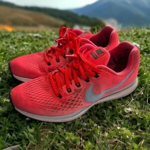 Nike Air Zoom Pegasus 34 Women's Coral Lace Up Athletic Sneakers Size 10.5